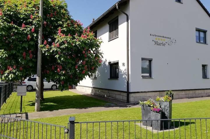 Ganze Wohnung, 65qm große barrierefreie Ferienwohnung mit Fußbodenheizung und Garten für 2 Personen plus Kind in Michelau in Oberfranken, Oberes Maintal - Coburger Land