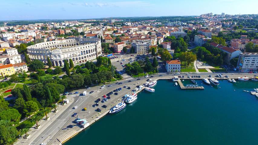Ferienwohnung für 2 Personen, mit Terrasse in Pjescana Uvala - 4