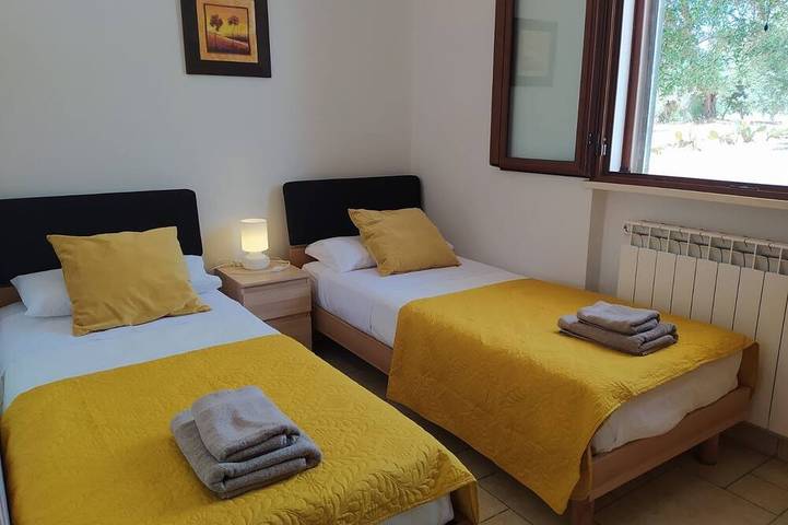 Stunning Distant sea views, Immersed in olive trees with Private Pool in Carovigno, Salento