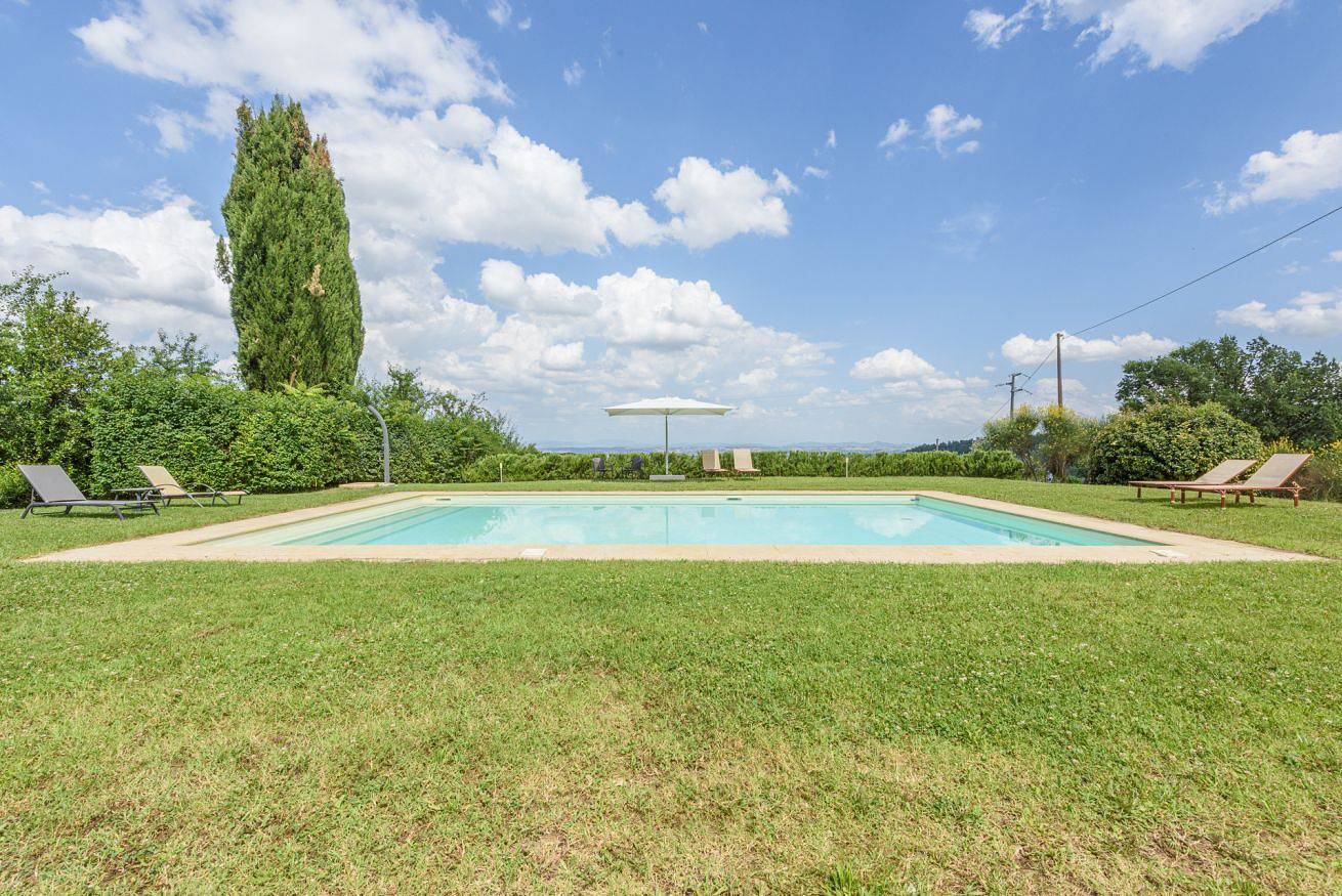 Villa Boschetto by Mmega in Montepulciano, Provincia de Siena