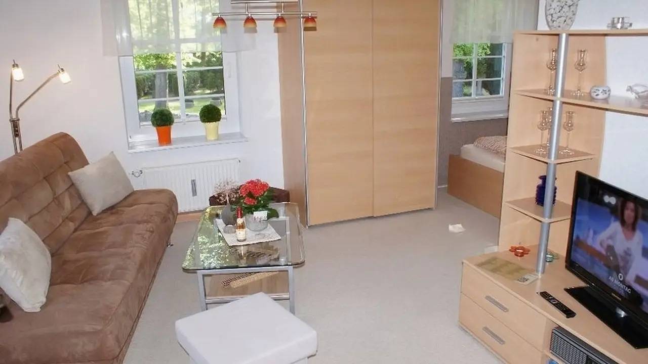 Ganze Ferienwohnung, Ferienwohnung für 3 Personen (48 m²) in Mecklenburg in Dorf Mecklenburg, Nordwestmecklenburg (Wismar und Umgebung)