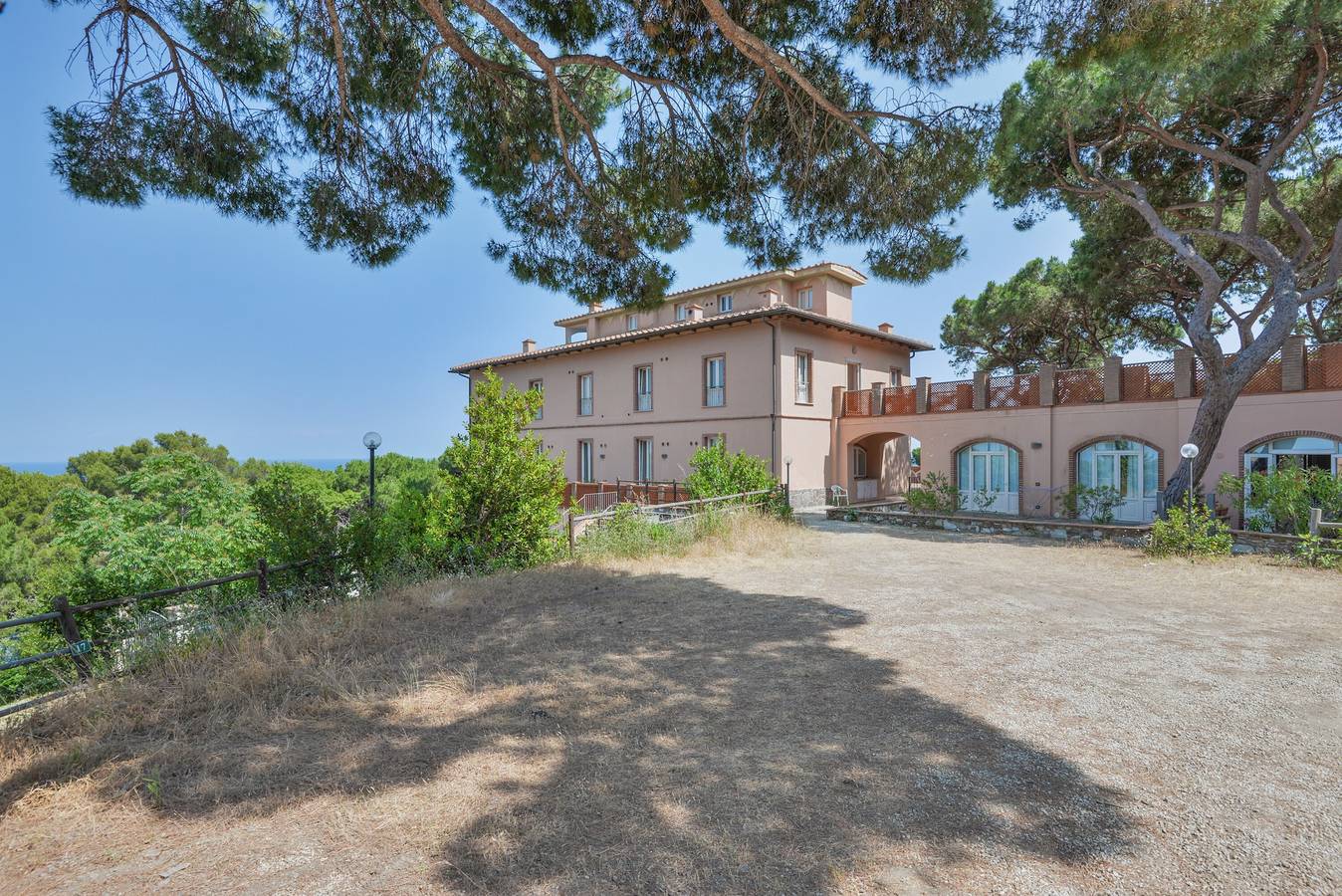Geheel appartement, Appartement 'Margherita' met zeezicht, privéterras en balkon in Capo d'Arco, Riotorto