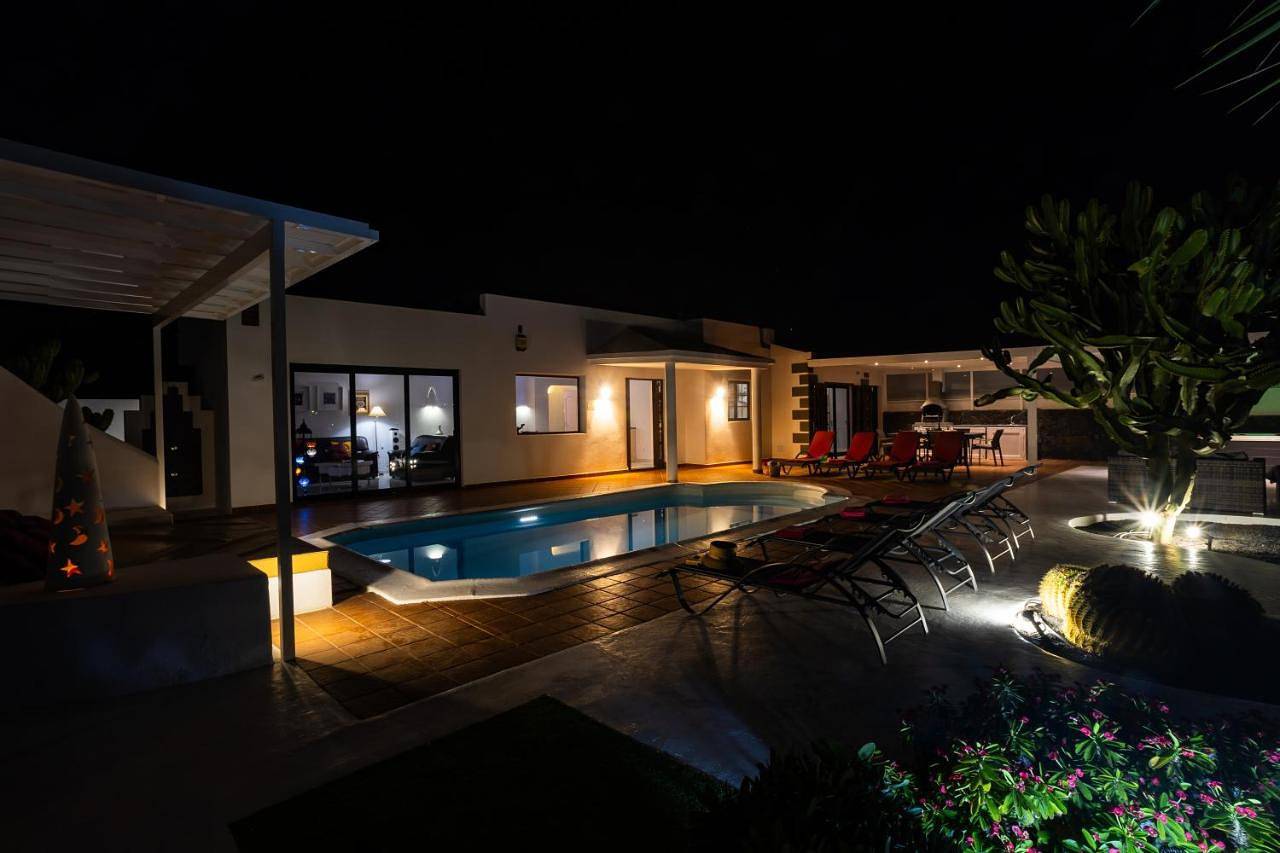 Four-Bedroom Villa in Playa Blanca, Yaiza