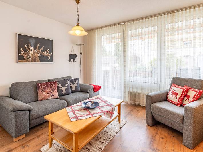 Ferienwohnung für 3 Personen, mit Balkon und Pool, kinderfreundlich in Fischen