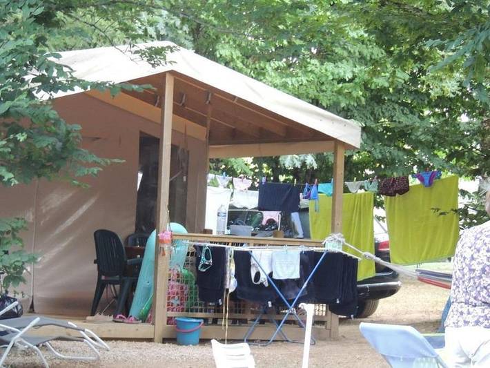 Flower Camping les Nauves - Wohnzelt auz holz 5 personen - Standard-Lodge (Ohne Sanitäranlagen) in Belvès, Périgord Noir