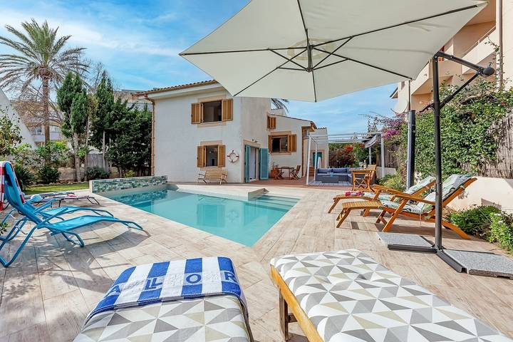 Finca mit Hund für 6 Personen, mit Garten und Pool, kinderfreundlich in Pollença
