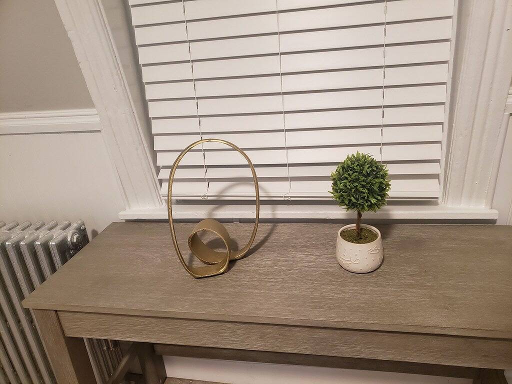 Ganze Wohnung, The Walk-Up Flat at Silver Lake New Top Fl Apt in Providence, Providence County