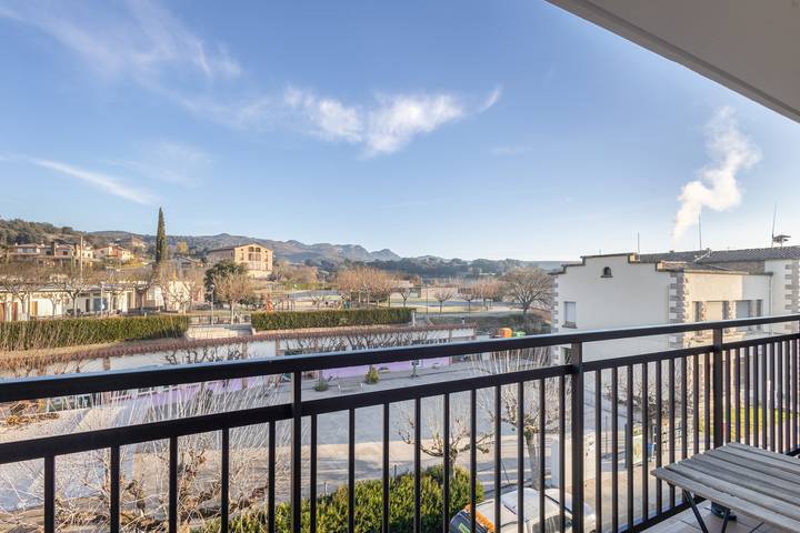 Apartamento entero, Apartamento 'Niu Turistic Olvan' con vistas a la montaña, balcón y aire acondicionado in Olván, Provincia de Barcelona
