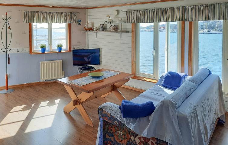 Ferienwohnung für 4 Personen, mit Terrasse in Tjörn - 2