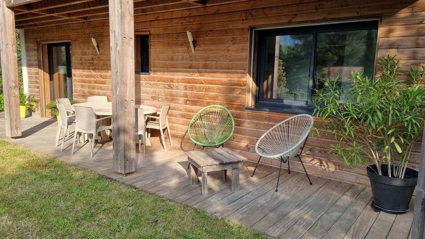 Gîte pour 6 personnes, avec jardin et vue à Rousset - 4