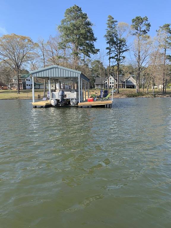 Beautiful Lakefront Home On Toledo Bend With Dock! High-Speed Wi-Fi! in Toledo Bend Reservoir