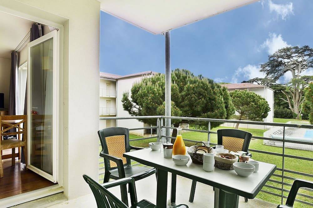 Apartamento entero, T2 cosy au calme | Centre bien-être & piscine in Lagord, Región de La Rochelle
