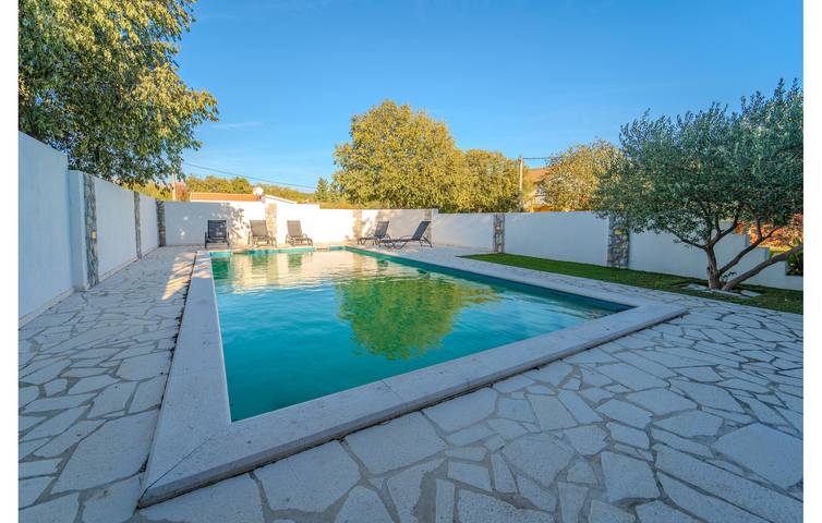Ferienwohnung für 4 Personen, mit Pool und Terrasse in Zadar - 2