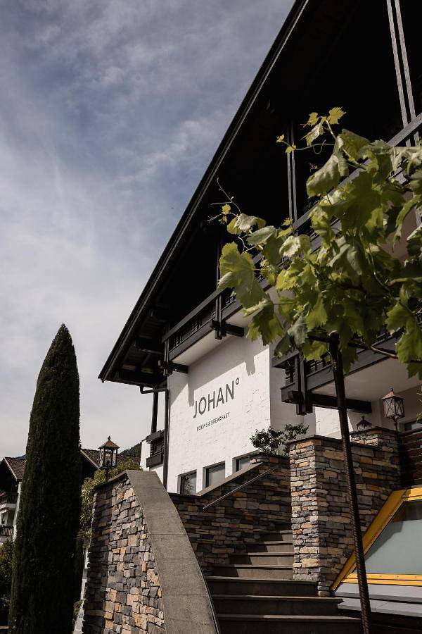 Johan - Rooms & Breakfast Merano in Marling, Massif de l'Ortles