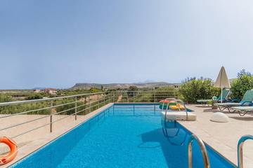 Holiday Home for 6 People in North Crete, Crete, Photo 3