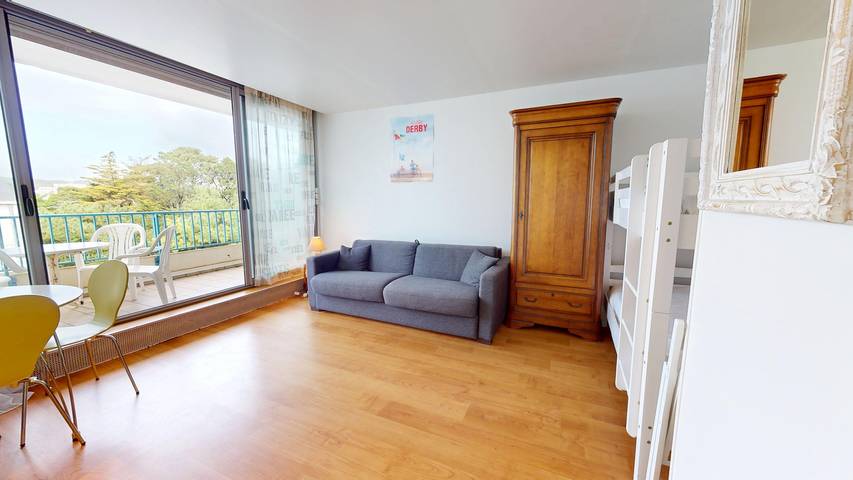 Studio entier, Studio Baulois - Grand balcon & plage 50m in La Baule-Escoublac, Côte d'Amour