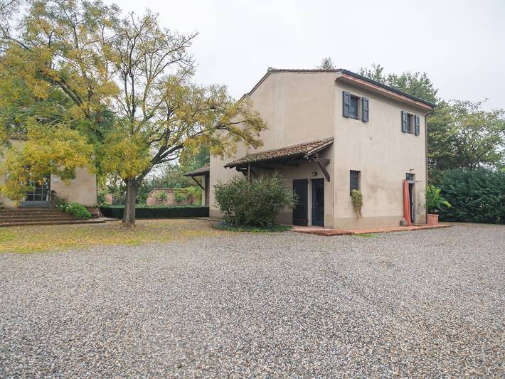 Villa in Lombardia vicino al fiume Po in Stagno Lombardo, Provincia di Cremona