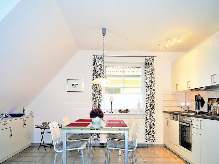 Ferienwohnung für 4 Personen, mit Balkon in Prerow - 2