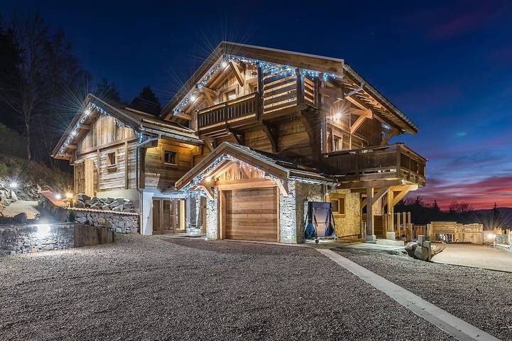 Chalet für 14 Personen, mit Garten und Whirlpool sowie Sauna - 1