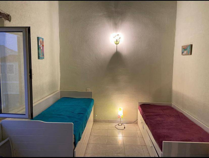 Appartement entier, Two-Bedroom Apartment in Sanary-sur-Mer, Côte méditerranéenne (France)