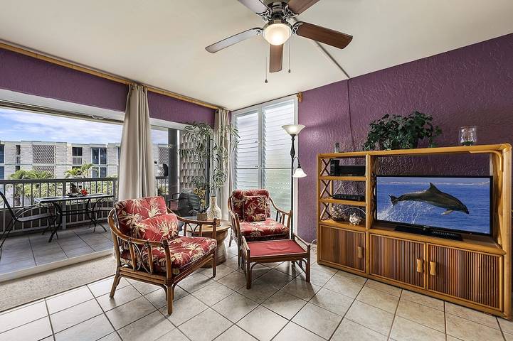 Vacation rental for 4 people, with balcony and pool in Kailua-Kona