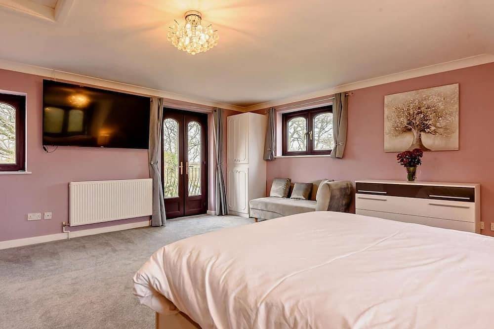 5 Bed in Southampton in Fareham, Hampshire