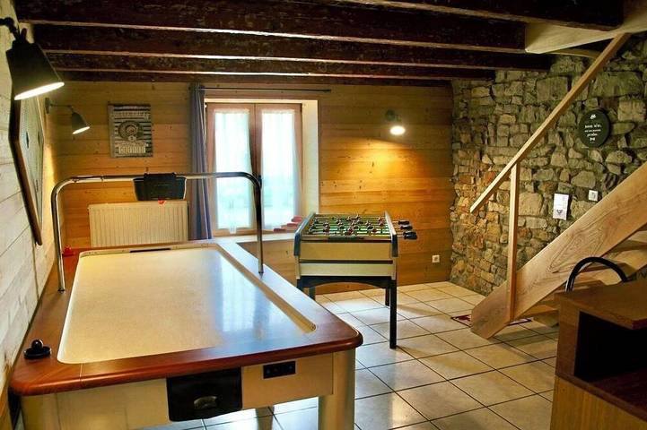 Maison de vacances pour 16 personnes, avec jardin et sauna dans Haute-Saône