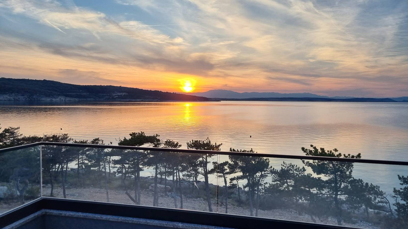 Ganze Wohnung, 1-Zimmer-Ferienwohnung mit Terrasse und Meerblick Silo, Krk A-21242-c in Silo (Krk), Krk