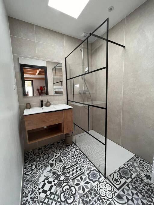 Villa pour 8 personnes, avec jardin ainsi que piscine et terrasse à Saint-Jean-de-Monts - 4