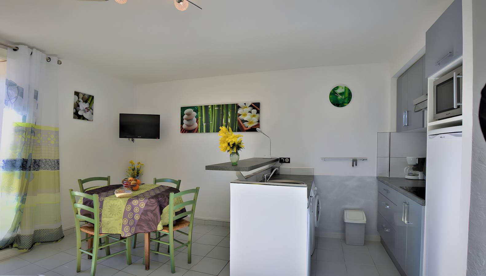 Appartement 'Le Bougainvillier' met balkon, wifi en parkeerplaats, foto 12