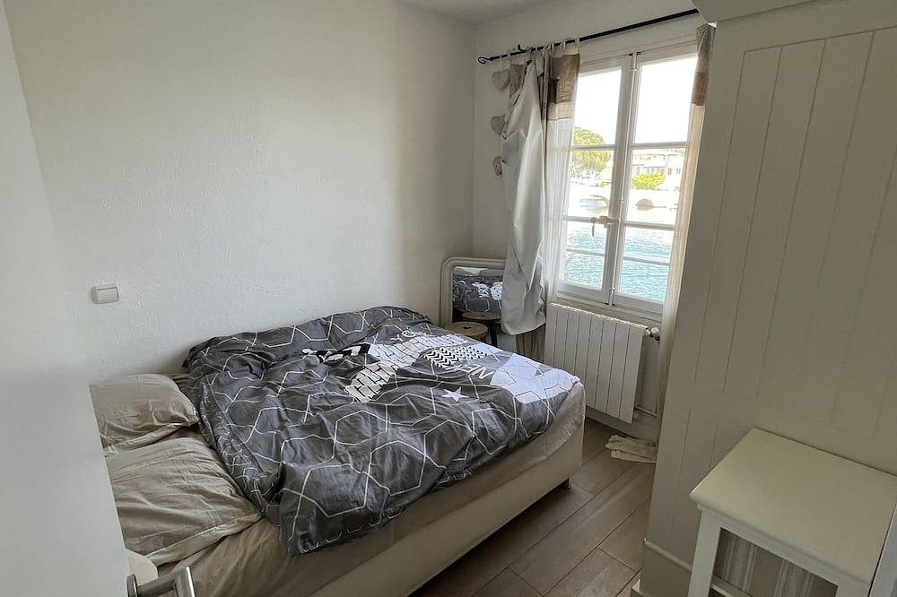 Ganze Wohnung, Port Grimaud Wohnung mit Außergewöhnlichen Blick auf den Golf von St. Tropez in Port Grimaud, Grimaud