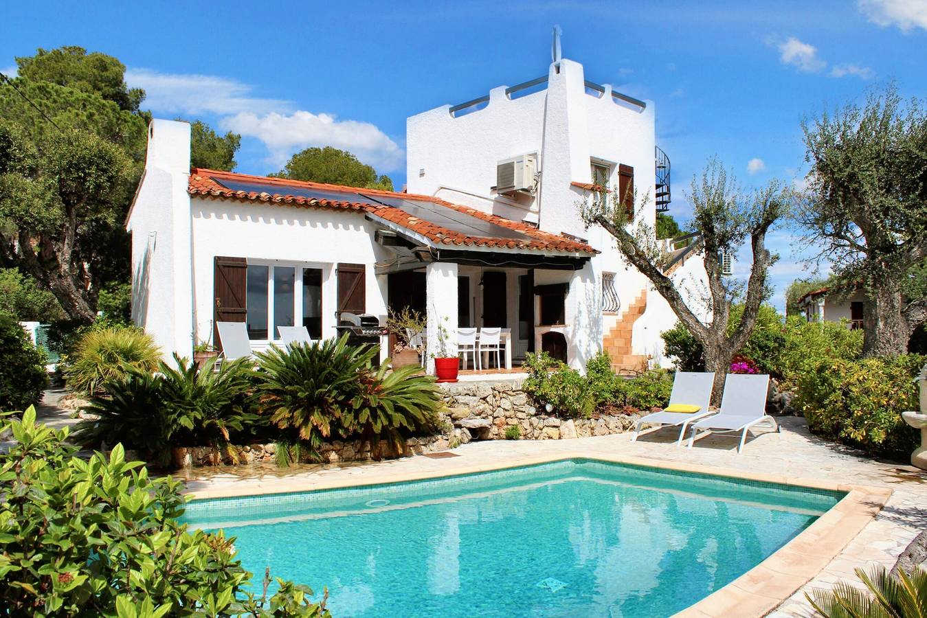 Villa Plen Soulèu in Saint-Aygulf, Fréjus