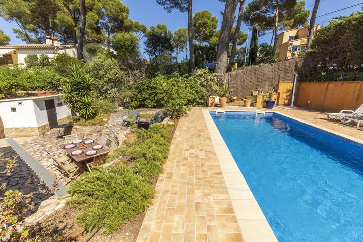 Casa rural para 6 personas, con terraza además de jardín y vistas en Palafrugell - 4
