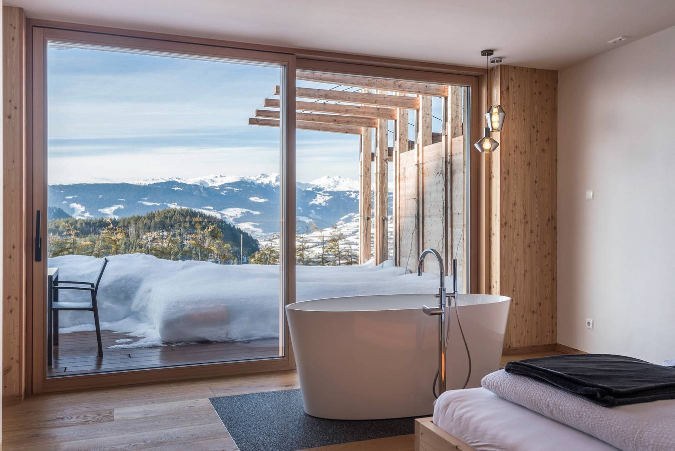 Appartamento vacanze "Aura Chalets No 3" con vista montagna, Wi-Fi e giardino in San Michele Castelrotto, Castelrotto