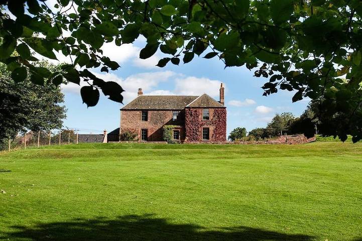 Glamping for 8 people, with garden in East Lothian