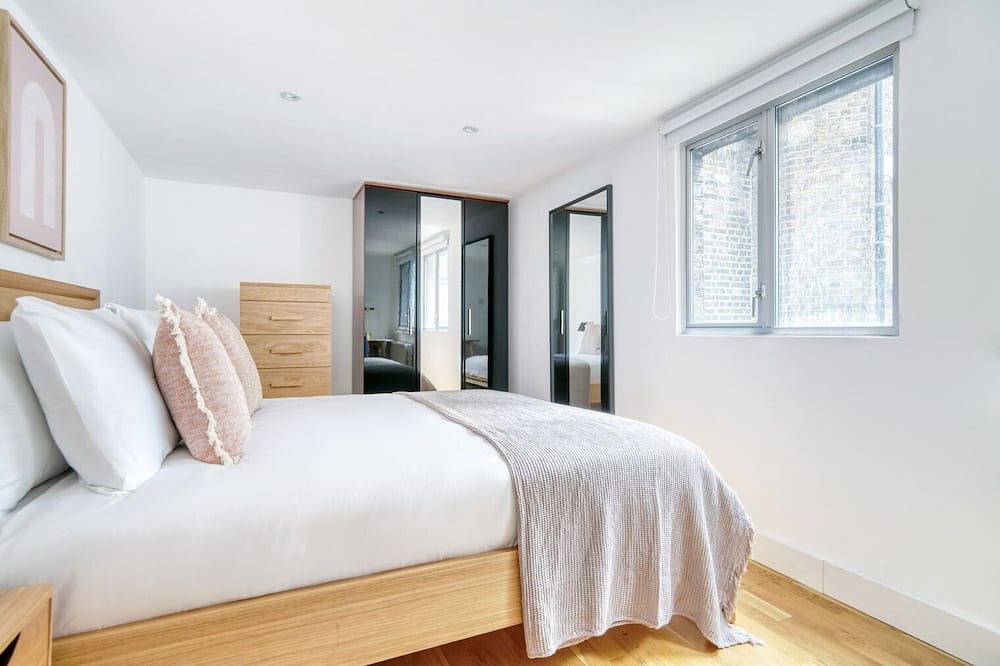 Apartamento entero, Fitzrovia 2Br on Tottenham Crt Rd, nr. Oxford Str. Shops, by Blueground in Camden, Londres
