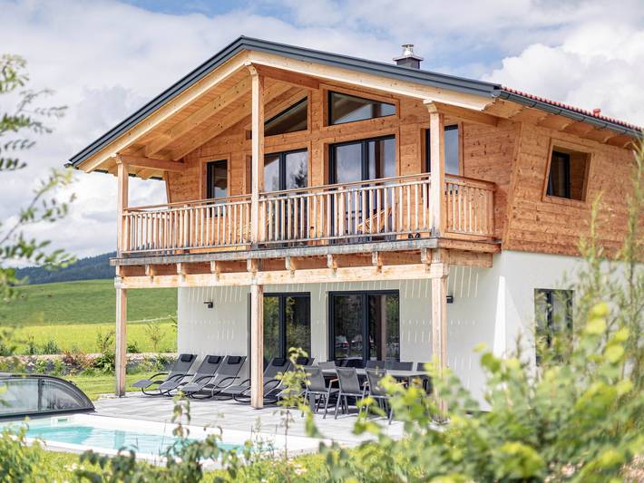Chalet für 6 Personen, mit Garten und Pool sowie Sauna, mit Haustier in Inzell