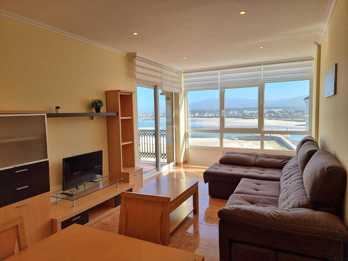 Ganze Wohnung, Dúplex en 1ª línea de playa in Praia de Tupide (Foz), Foz