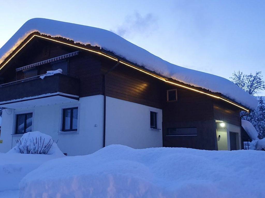 Ferienhaus mit 4 Schlafzimmer in Rätikon Gebirgsgruppe, Tschagguns