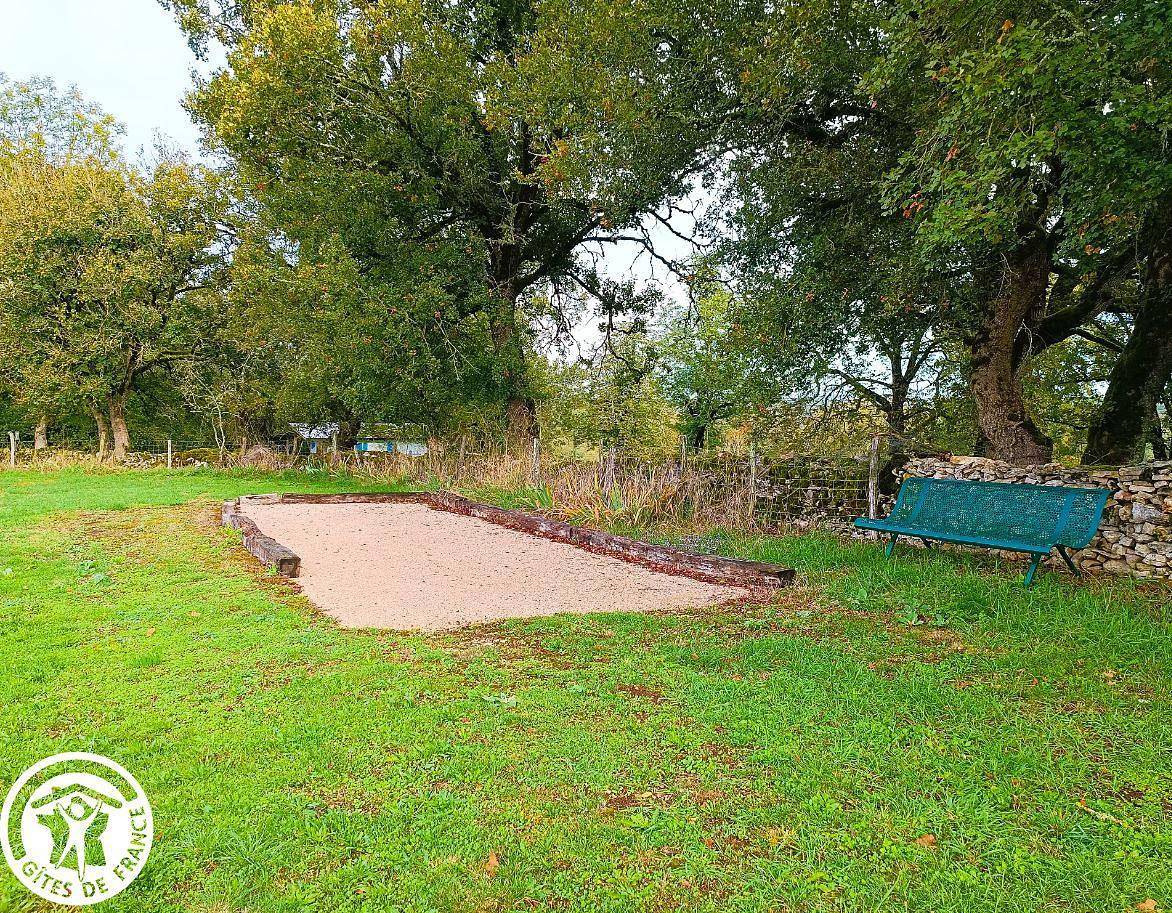 Gîte für 6 Personen mit Pool in Gramat, Regionaler Naturpark Causses du Quercy