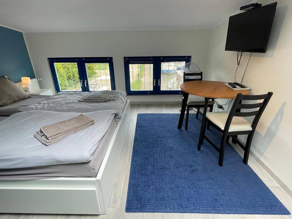 Appartement entier, Budget Apartments at Niderviller Marina by Kuhnle-Tours in Niderviller, Sarrebourg