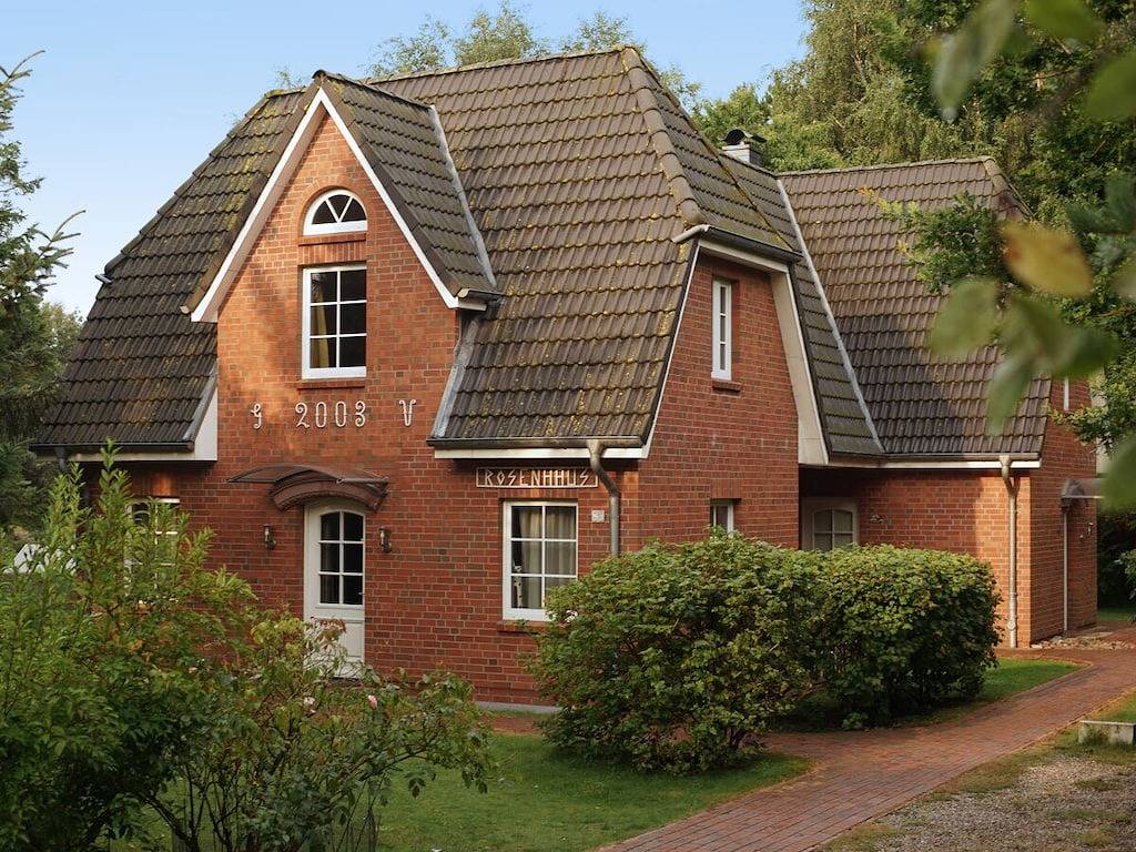 Rose House dans le parc Heide in Nebel, Amrum