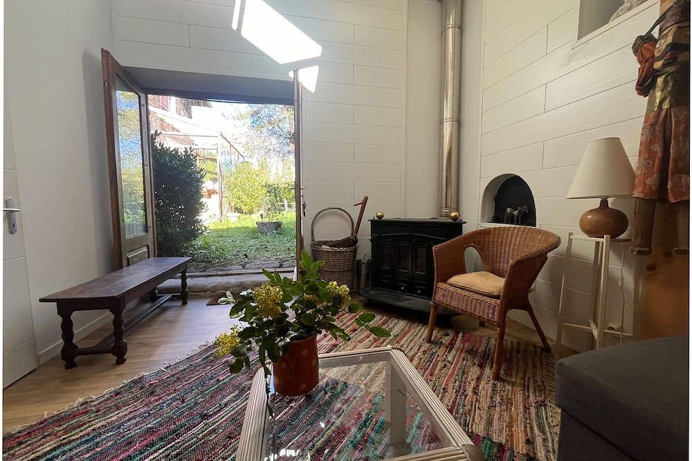 Cottage 2 steps from the lakes in Doucier, Jura