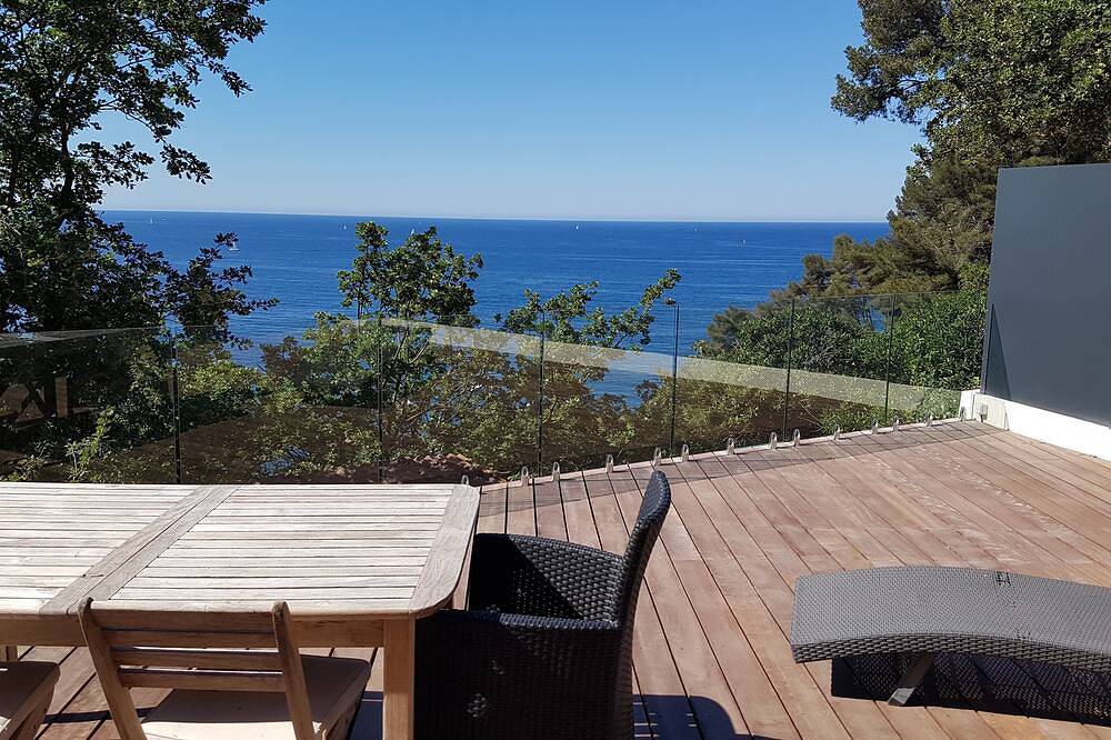 Chalet \"Little Paradise\" Vue Mer 1er rang - grande terrasse - plain pied in Le Pradet, Parc national de Port-Cros