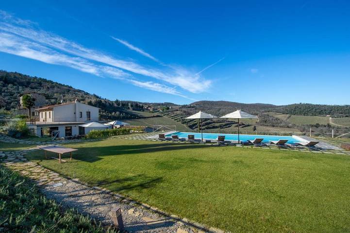 Maison d’hôte pour 2 personnes, avec vue et sauna ainsi que piscine et jardin à Greve In Chianti