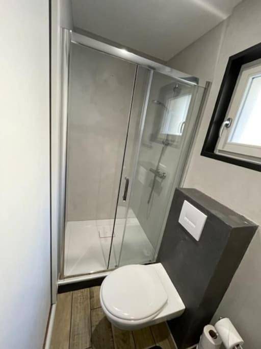 Appartement entier, One-Bedroom Apartment in Issoudun, Région d'Issoudun