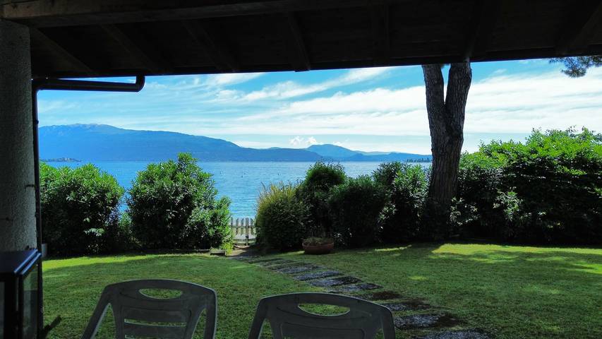Villa per 6 persone, con Giardino e Vista lago a Manerba del Garda
