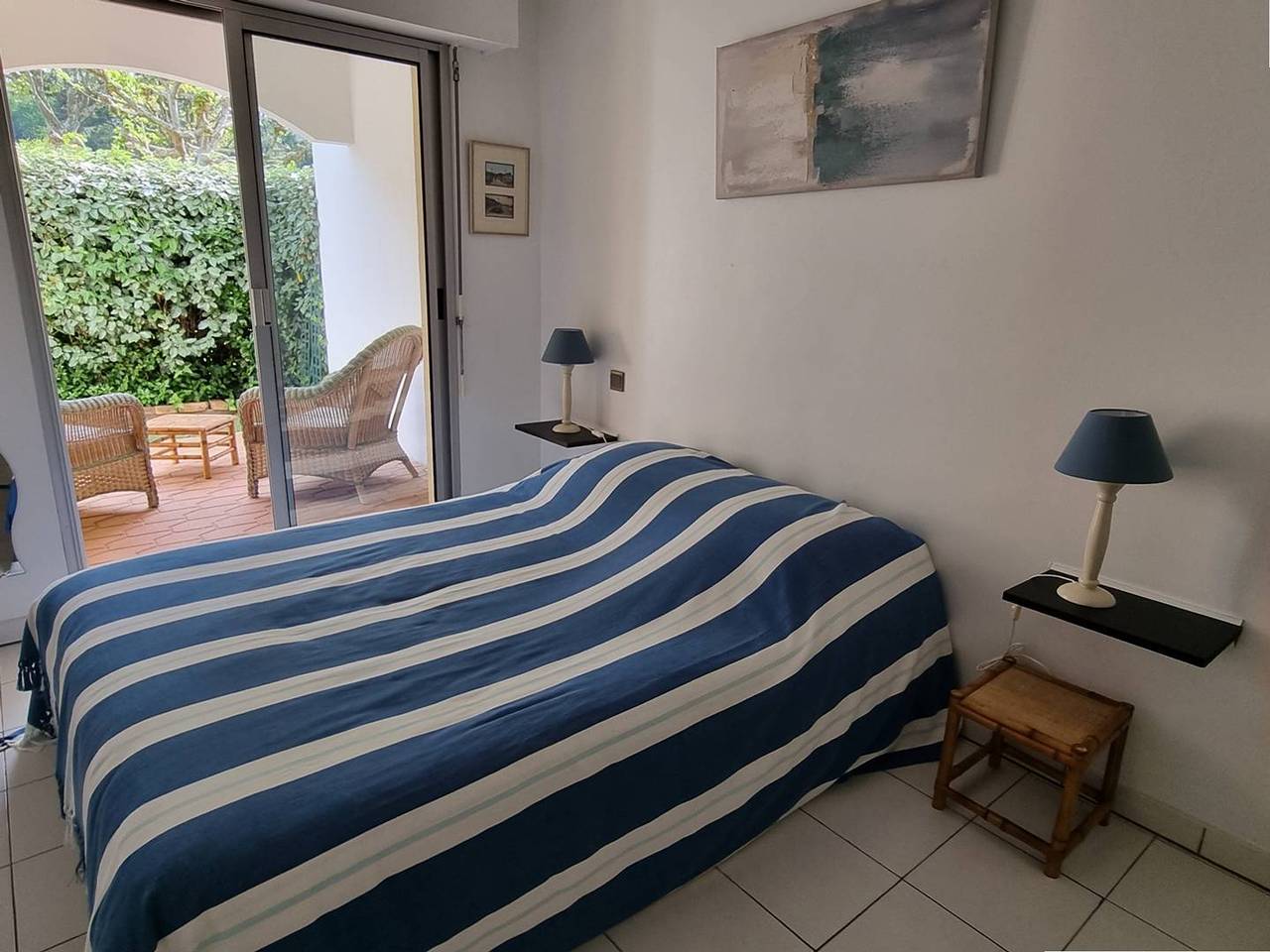 Entire apartment, Springtime Arcachon: Cozy 1Br Apartment with Garden, 250m from Joigny Beach in Arcachon, Arcachon region