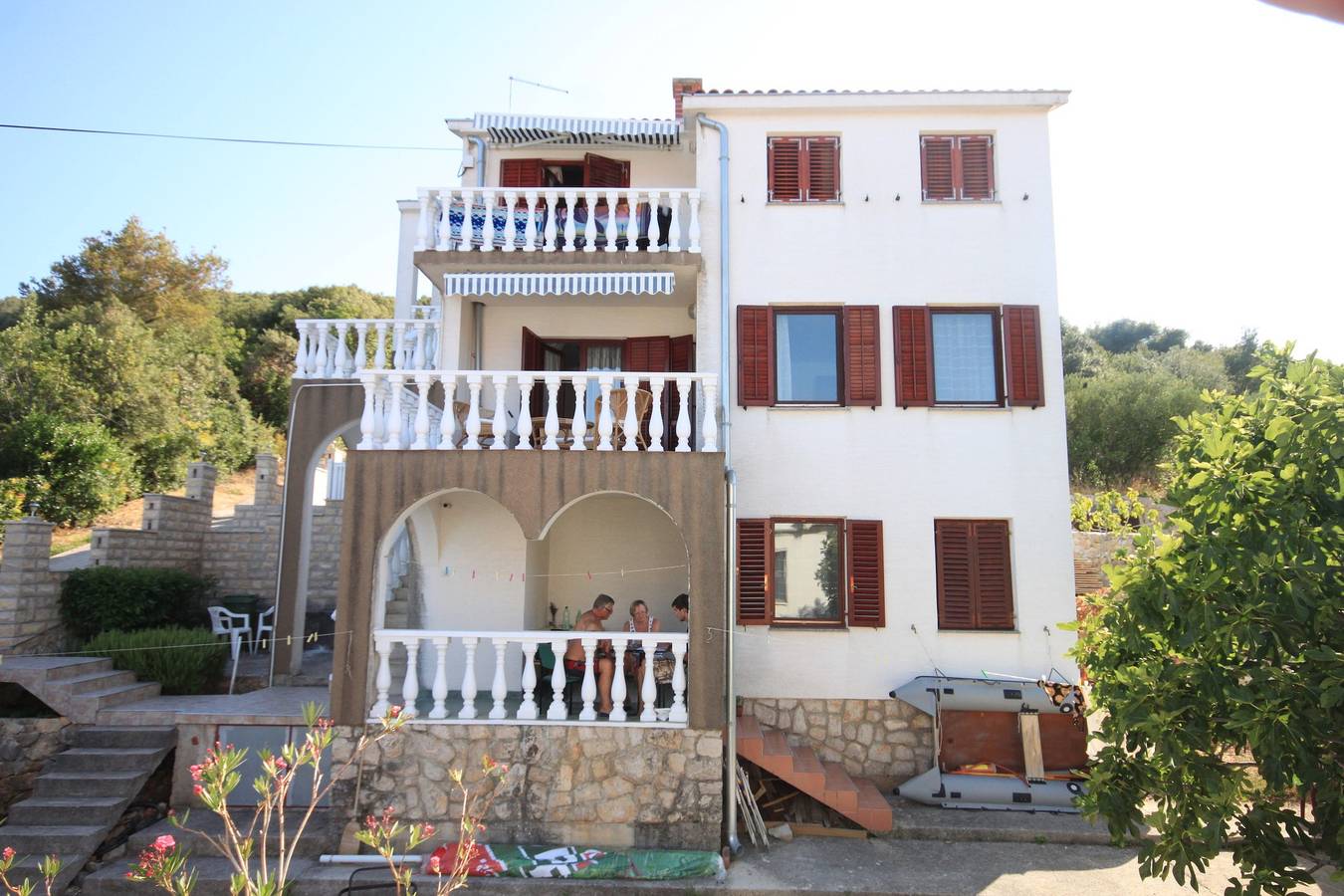 Appartement entier, Garçonniere avec la terrasse et la vue sur le mer Kali, Ugljan As-8202-b in Kali, Île d'Ugljan