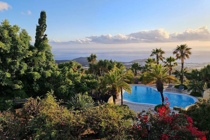 Chalet para 8 personas, con jacuzzi además de jardín y sauna - 1
